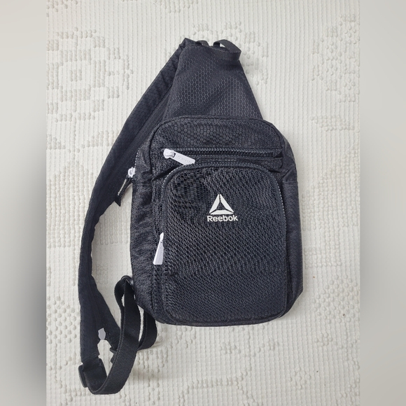 Reebok | Bags | Reebok Unisex Black Sling Bag Convertable Small ...